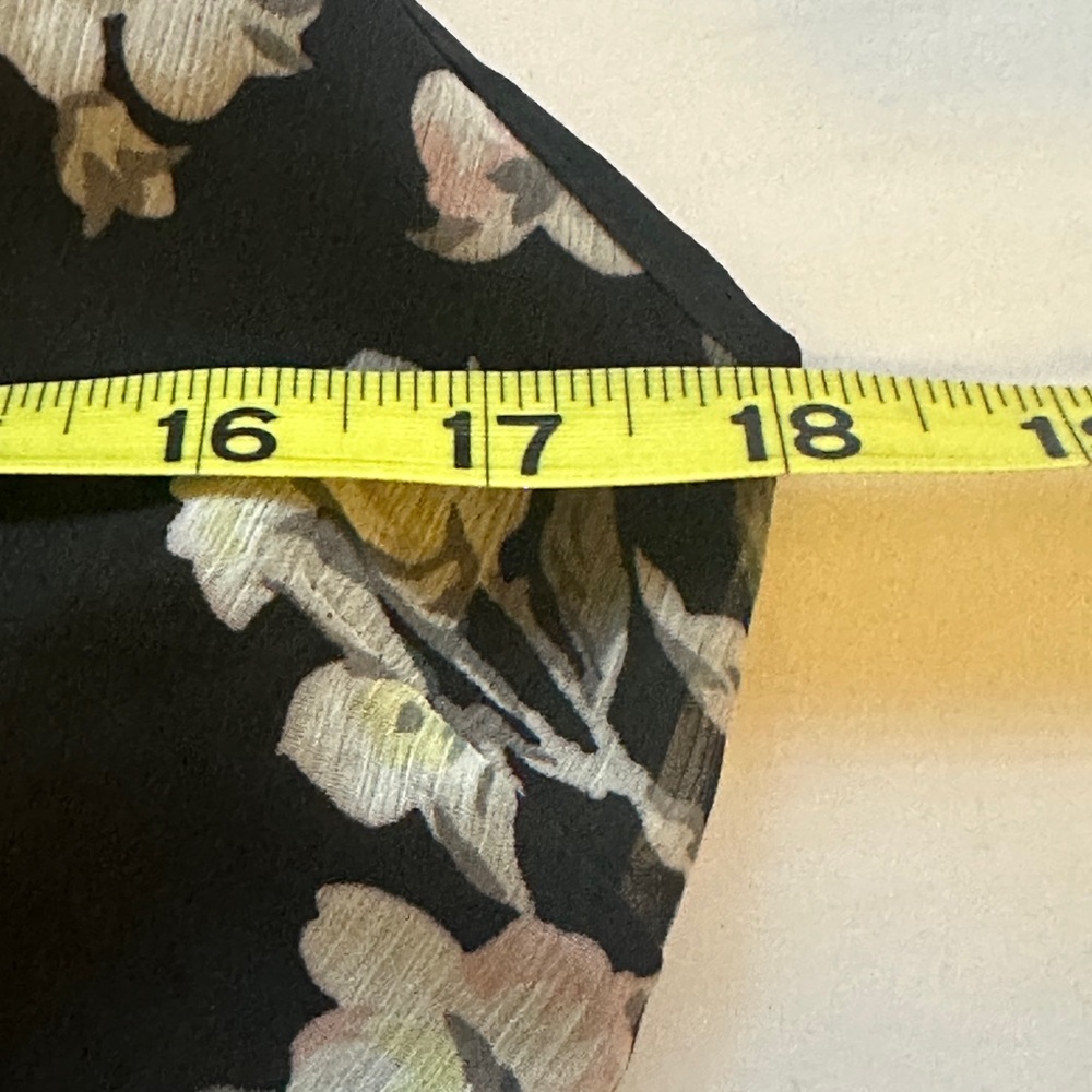 BOG Collective Floral Little Black Dress‎ - Picture 7 of 9